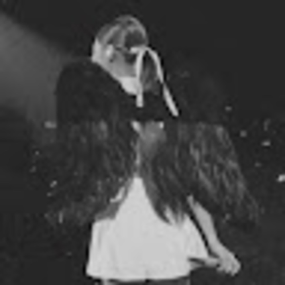 Meet your Posher, Izzy